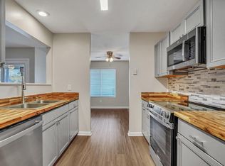 608 Waterwood Dr, Goose Creek, SC 29445