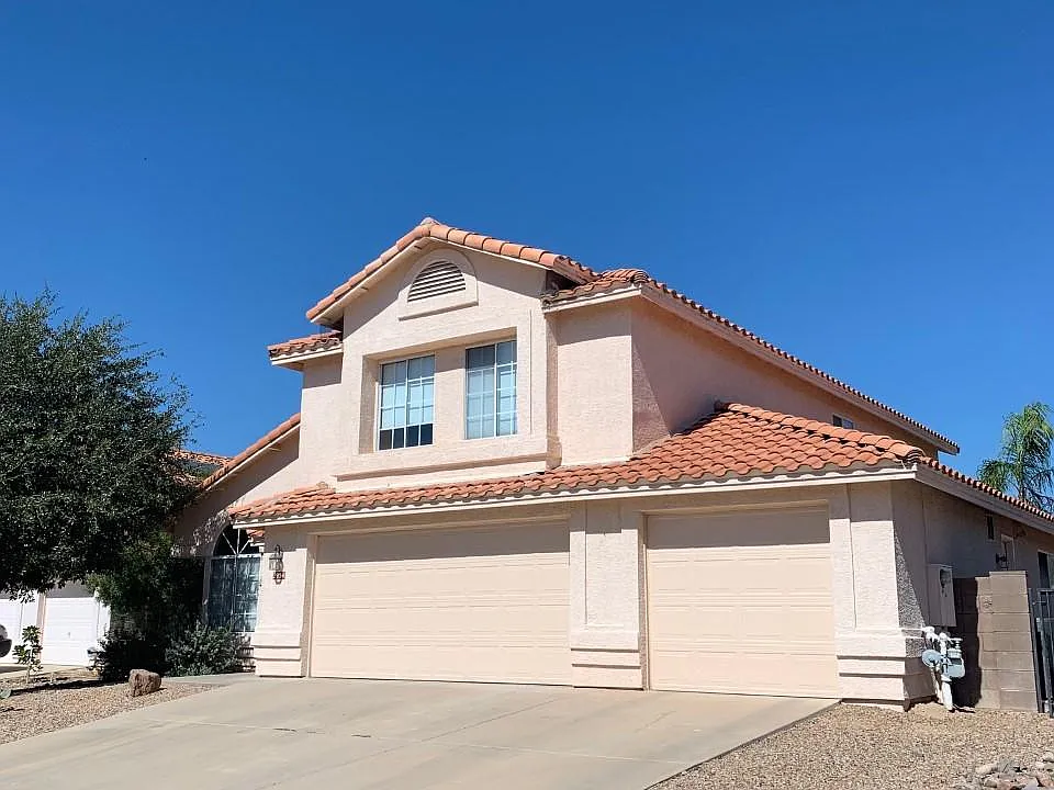 2954 W Corte Olivia