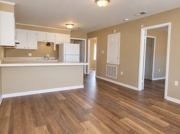 49 Hillcrest Dr APT 4, Hattiesburg, MS 39402