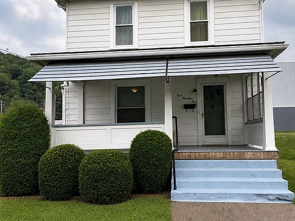 4th image of 305 Liberty St