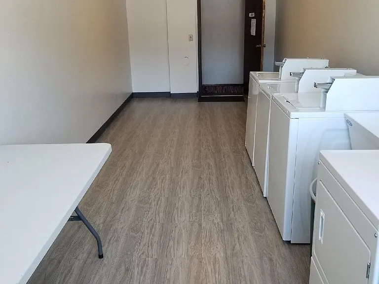 415 & 417 S Wasson Ln — Photo 16