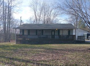 559 Pea Ridge Rd, Sunbright, TN 37872