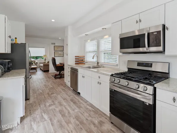 1423 Sommers Street, Wall, NJ 07719