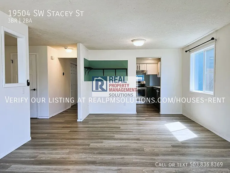 19504 SW Stacey St — Photo 8