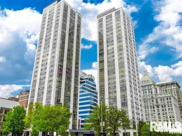 125 SW Jefferson St Unit W17, Peoria, IL 61602