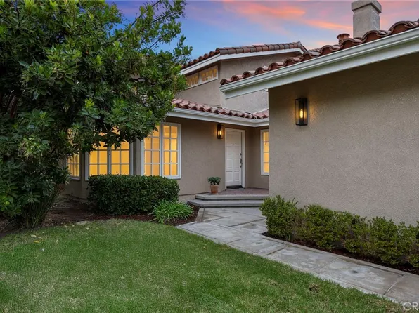 33 Malaga Pl W, Manhattan Beach, CA 90266