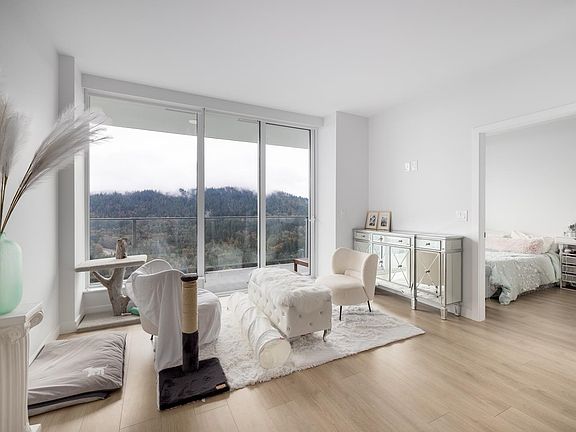 3rd image of 567 Clarke Rd #3002