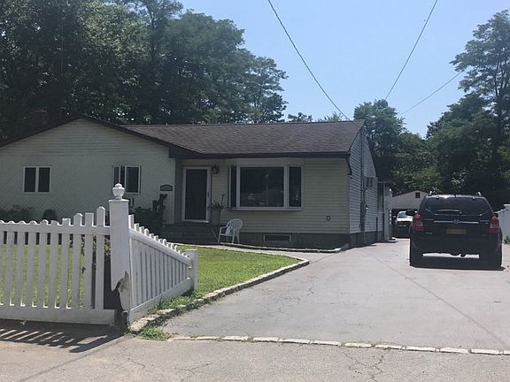 2nd image of 88 Amityville St
