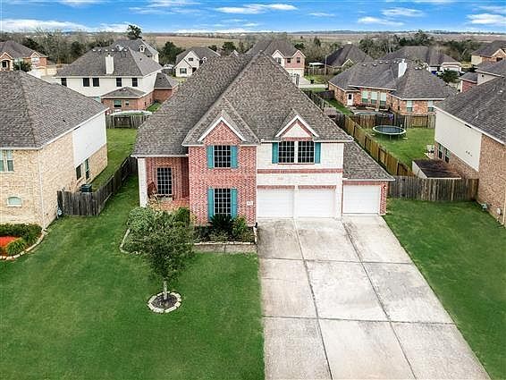 1st image of 8626 Briar Oaks Ln