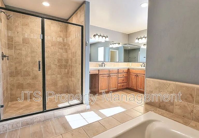 3657 24th St — Photo 41