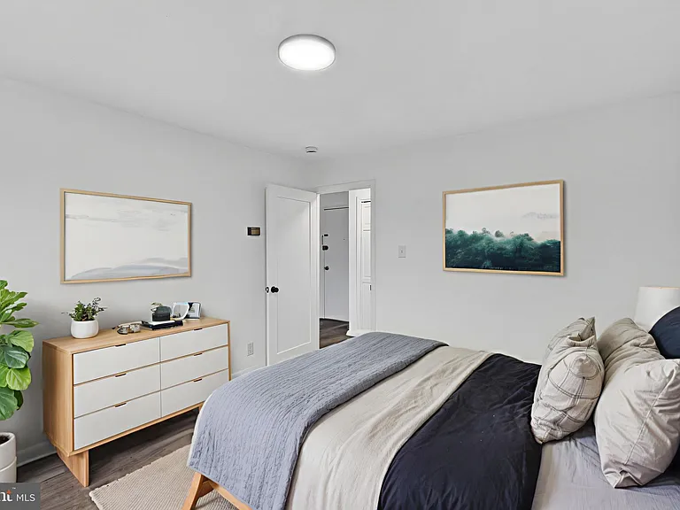 4570 Macarthur Blvd NW #208 — Photo 9