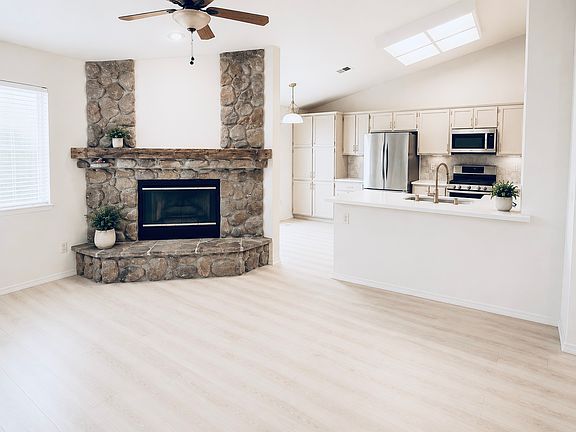 4th image of 1232 Chablis Cir