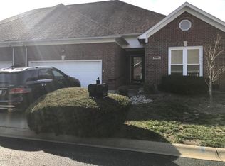 8208 Fenwick Farm Pl, Louisville, KY 40220