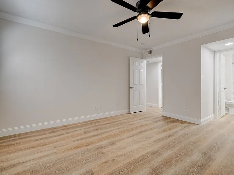 5562 E Virginia St — Photo 17
