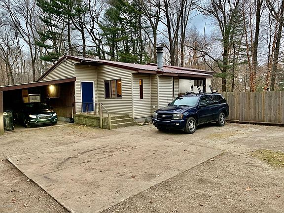 2nd image of 4573 Henry St