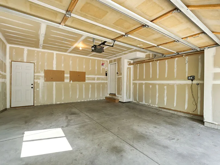 5155 Golden Eagle Pkwy — Photo 24