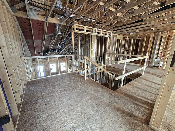 3rd image of 5858 Harbourtown Dr