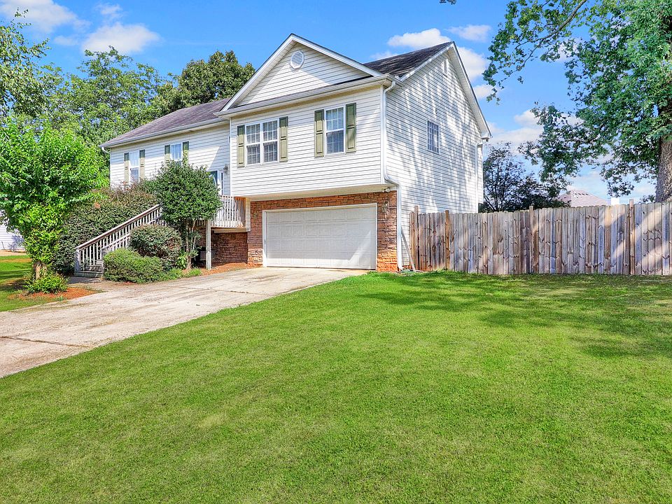 1st image of 113 River Park Cir