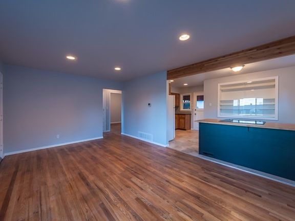 3rd image of 3204 E 20th Ave