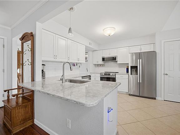 4th image of 2536 Farmworth Trl