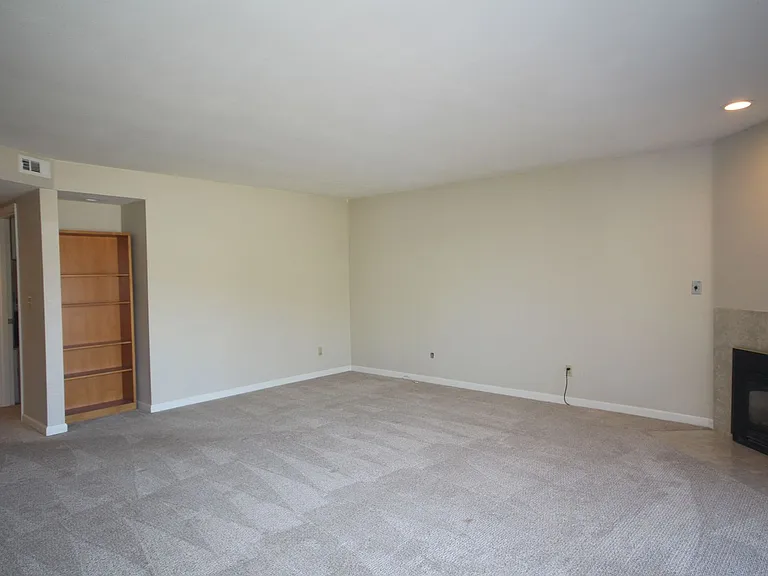 28303 Sound View Dr S #110 — Photo 8