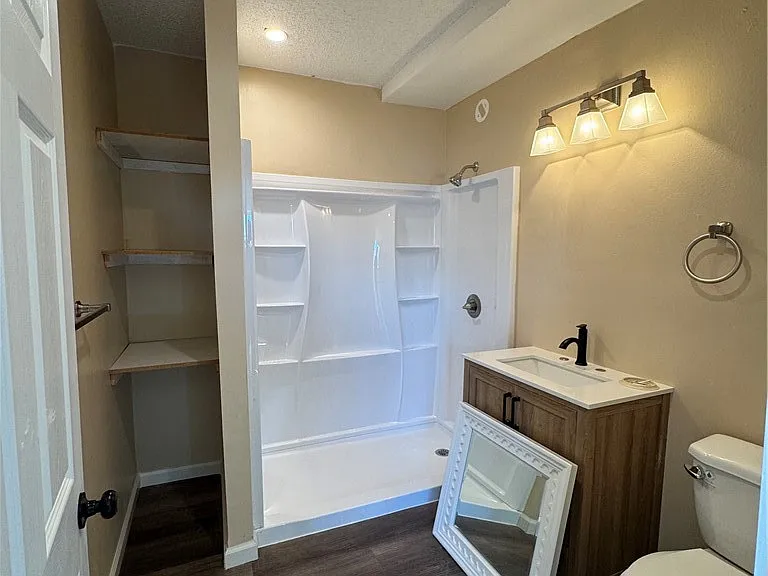 921 Carob Way — Photo 31