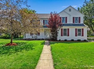 533 Lexington Dr, Geneva, IL 60134