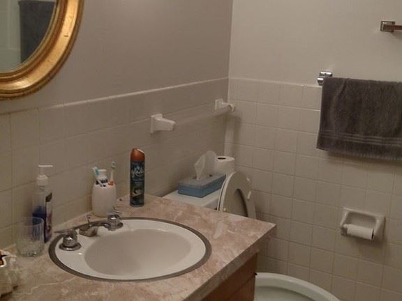 2nd image of 530 Wilson Ave #8