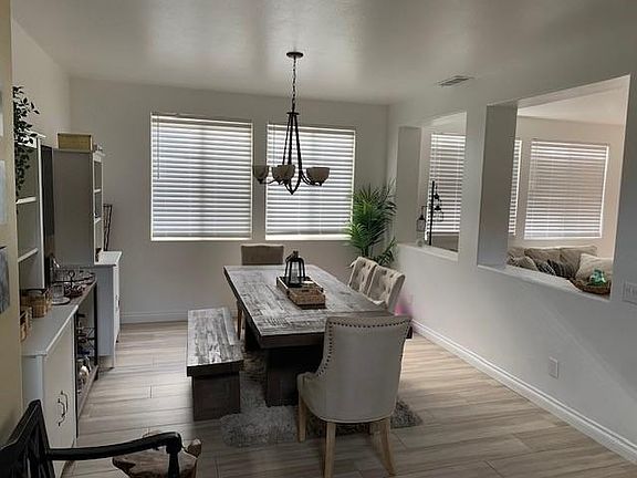 3rd image of 741 W Bel Esprit Cir
