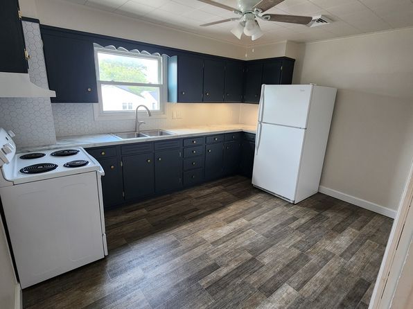 26 N Railroad St #2