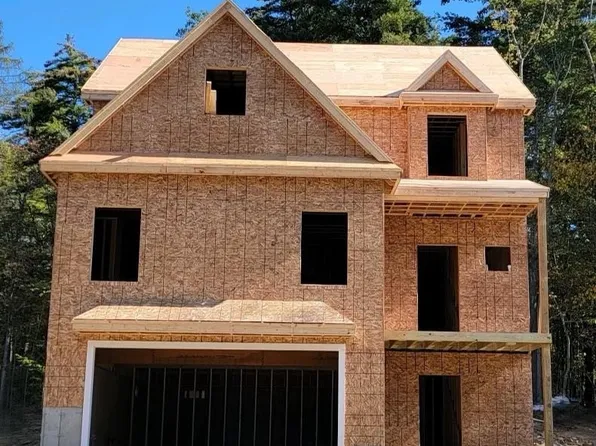 38 Stephen C. Savage Way unit 8, Plaistow, NH 03865