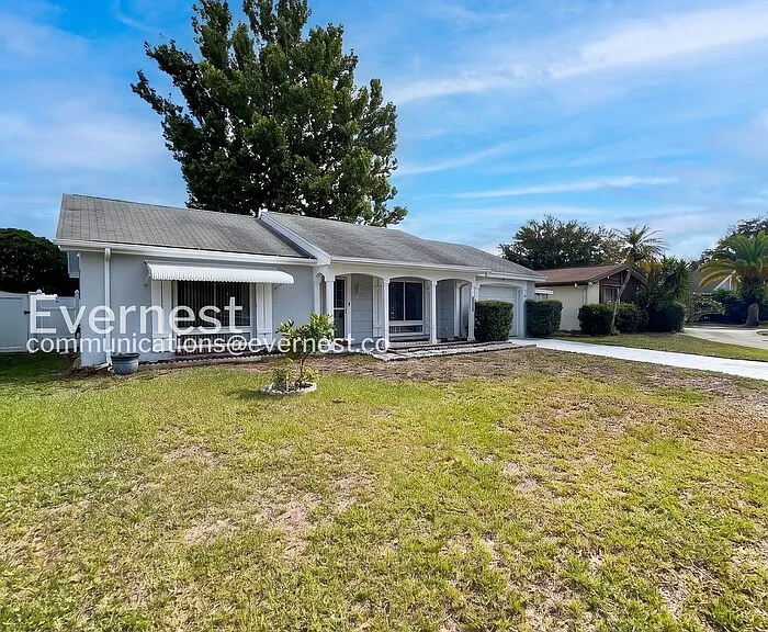 4133 Grayton Dr — Photo 2