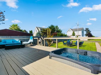 19 1st Ave, West Haven, CT, 06516