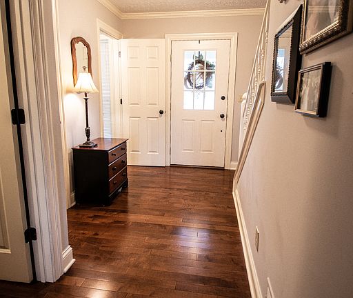 5th image of 501 Harrington Dr