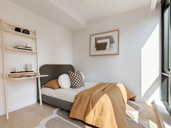 355 West 39th Street image 8 of 8