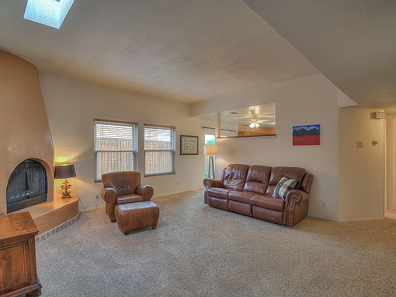 5th image of 5445 Nordica St NE