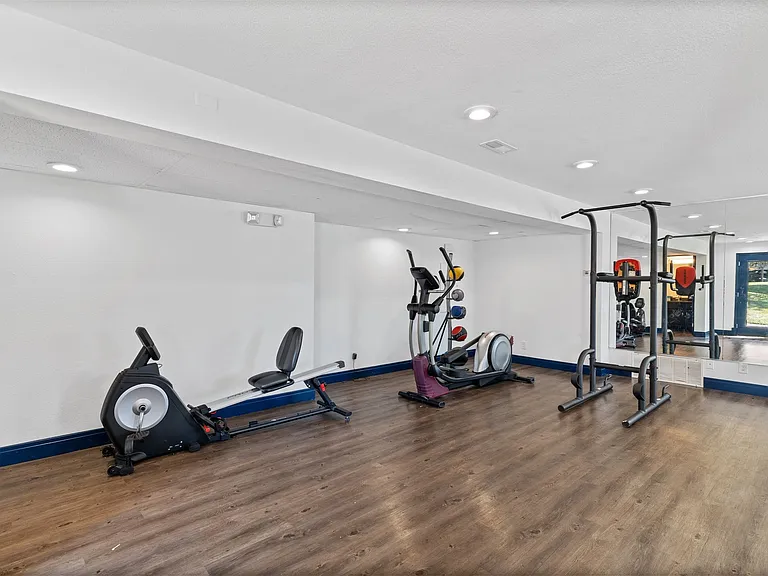Coventry Park KC Apartments LLC - Condos — Photo 17