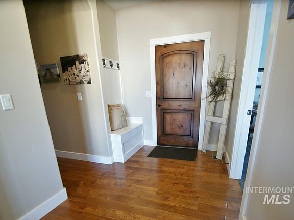 4th image of 2293 Eastbrooke Dr