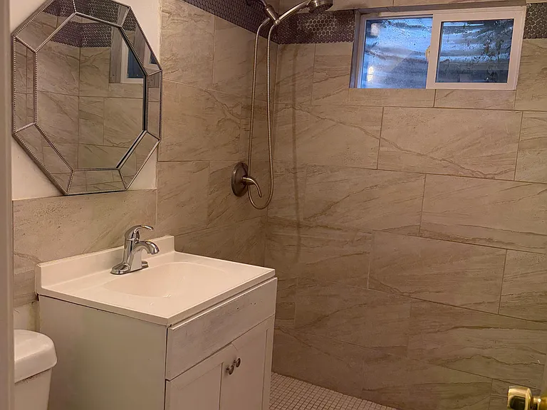 3189 Victor St — Photo 21