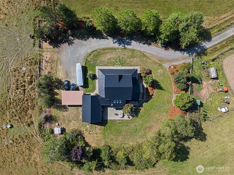 4th image of 47207 138th Avenue E