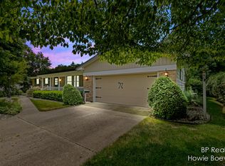 2078 Sandcrest St, Jenison, MI 49428