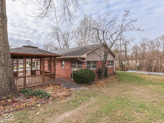 3rd image of 1752 E Shady Ln