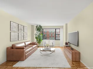 115 East Ninth Street 3D image 1 of 11