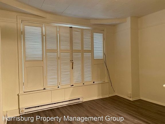 4th image of 160 Sylvan Ter APT 1