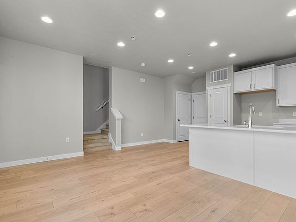 4th image of 7806 W Alta Ln