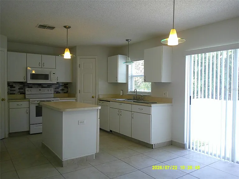 2502 Quail Park Ter — Photo 10