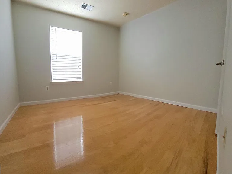 2507 Assabet Ct — Photo 16