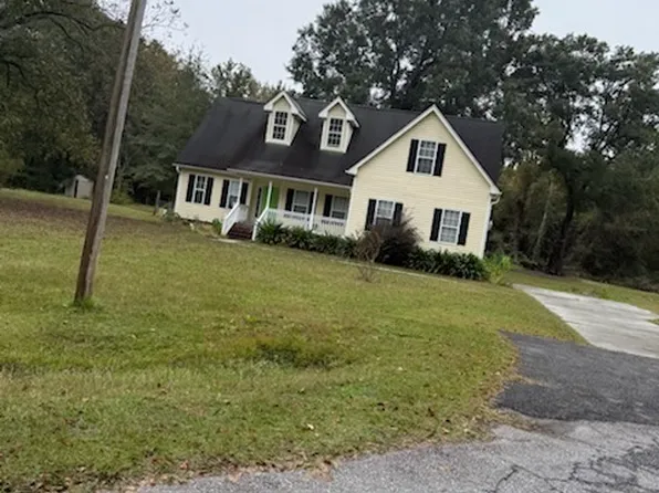 411 Fletcher Ln, Walterboro, SC 29488