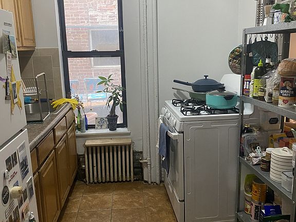 4th image of 67 Driggs Ave APT 2F