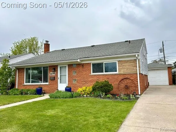 30791 Whittier Ave, Madison Heights, MI 48071